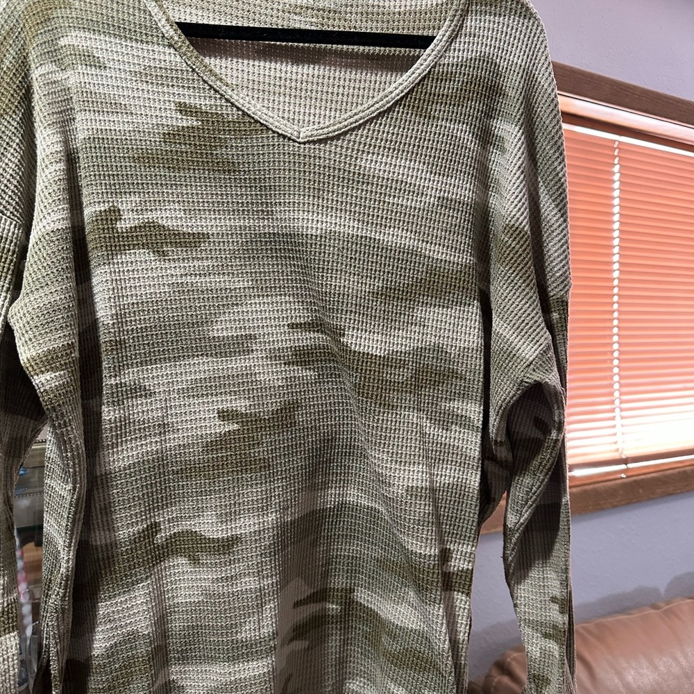 Camo long sleeve top